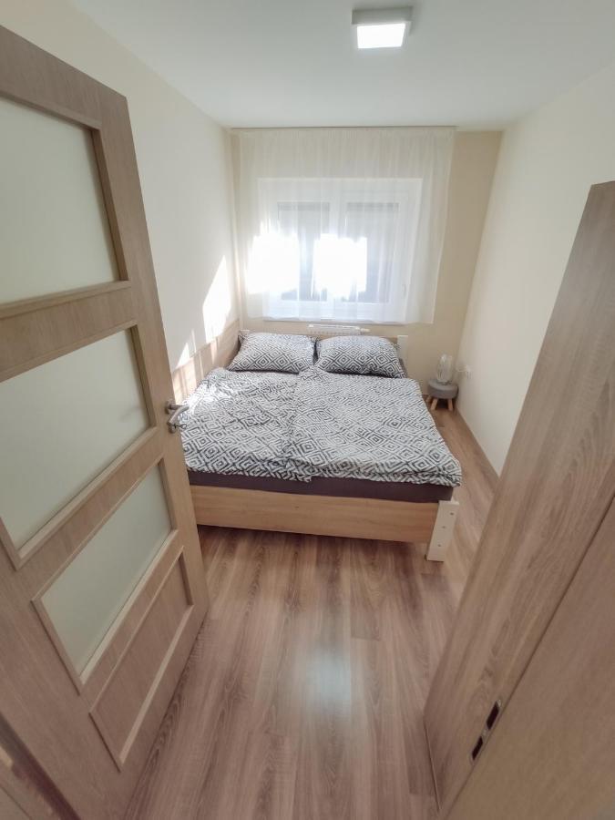 Trika Apartman Sárvár Dış mekan fotoğraf