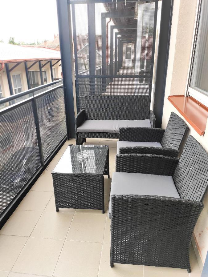 Trika Apartman Sárvár Dış mekan fotoğraf