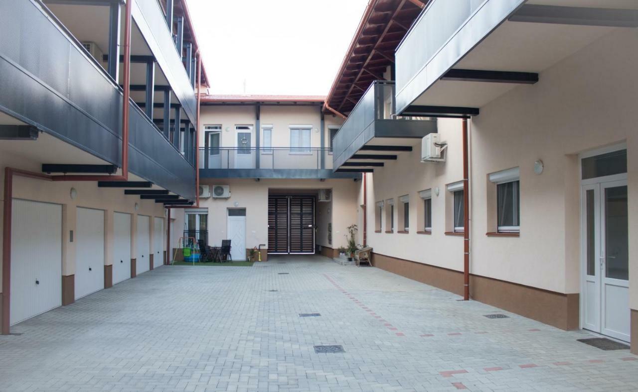 Trika Apartman Sárvár Dış mekan fotoğraf